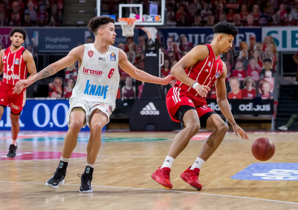 在球队中占 在球队中占